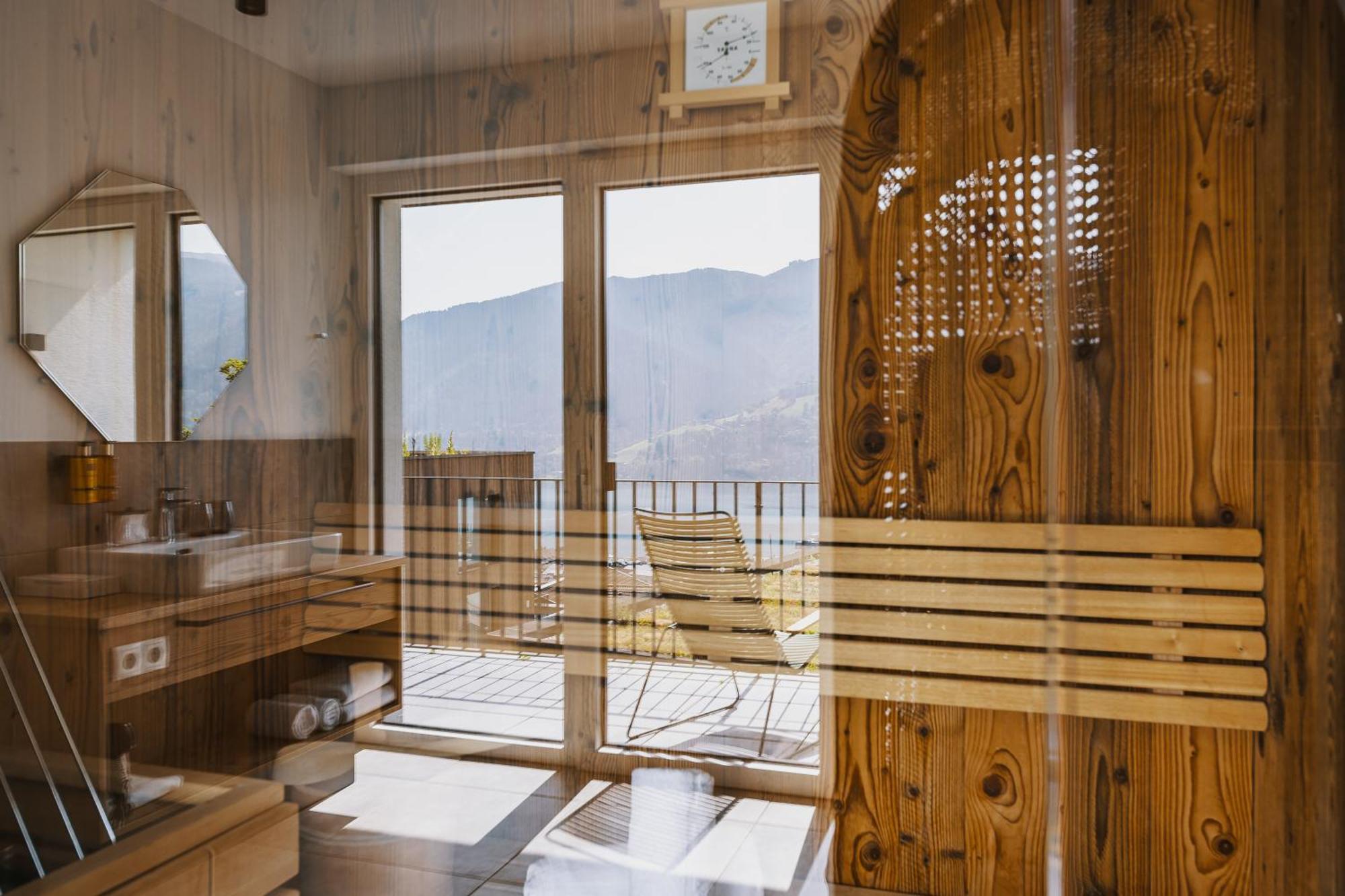 Nikolaus By Avenida Panoramic Wellness Suites Zell am See Exterior photo